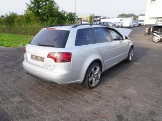 Audi A4 Avant 2.0 20v picture 1