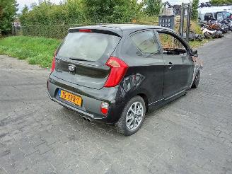 Coche siniestrado Kia Picanto 1.0 12v 2012/9