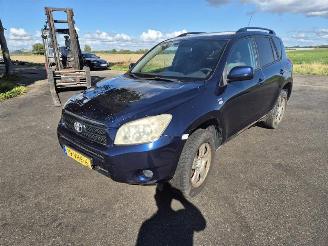Toyota Rav-4 2.2 D-4D 16V 4x4 picture 3