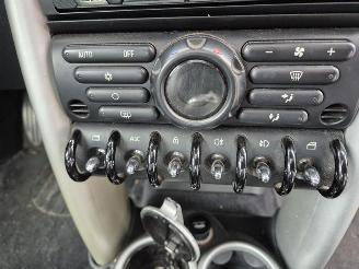 Mini Cooper S 1.6 16V (W11-B16A) picture 6