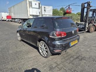 Volkswagen Golf 1.4 tsI picture 2