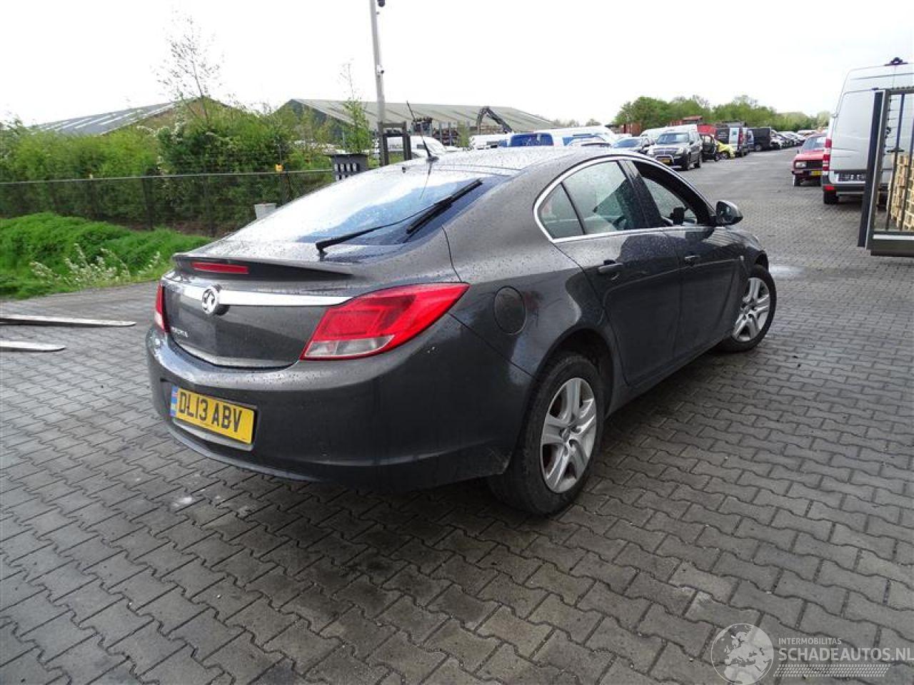 Opel Insignia 1.8 16v