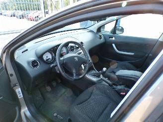 Peugeot 308 SW 1.6 VTi XS picture 5