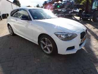BMW 1-serie 116D picture 2