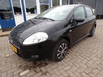krockskadad bil auto Fiat Grande Punto 1.4-16v Racing 2007/8