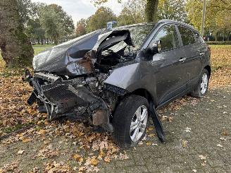 krockskadad bil auto Hyundai Ix35  2011/1