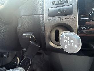 Toyota Prius 57 kW (77 PK)  1497 cc. picture 16