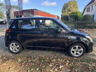 Suzuki Swift  picture 6