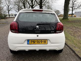 Peugeot 108  picture 4