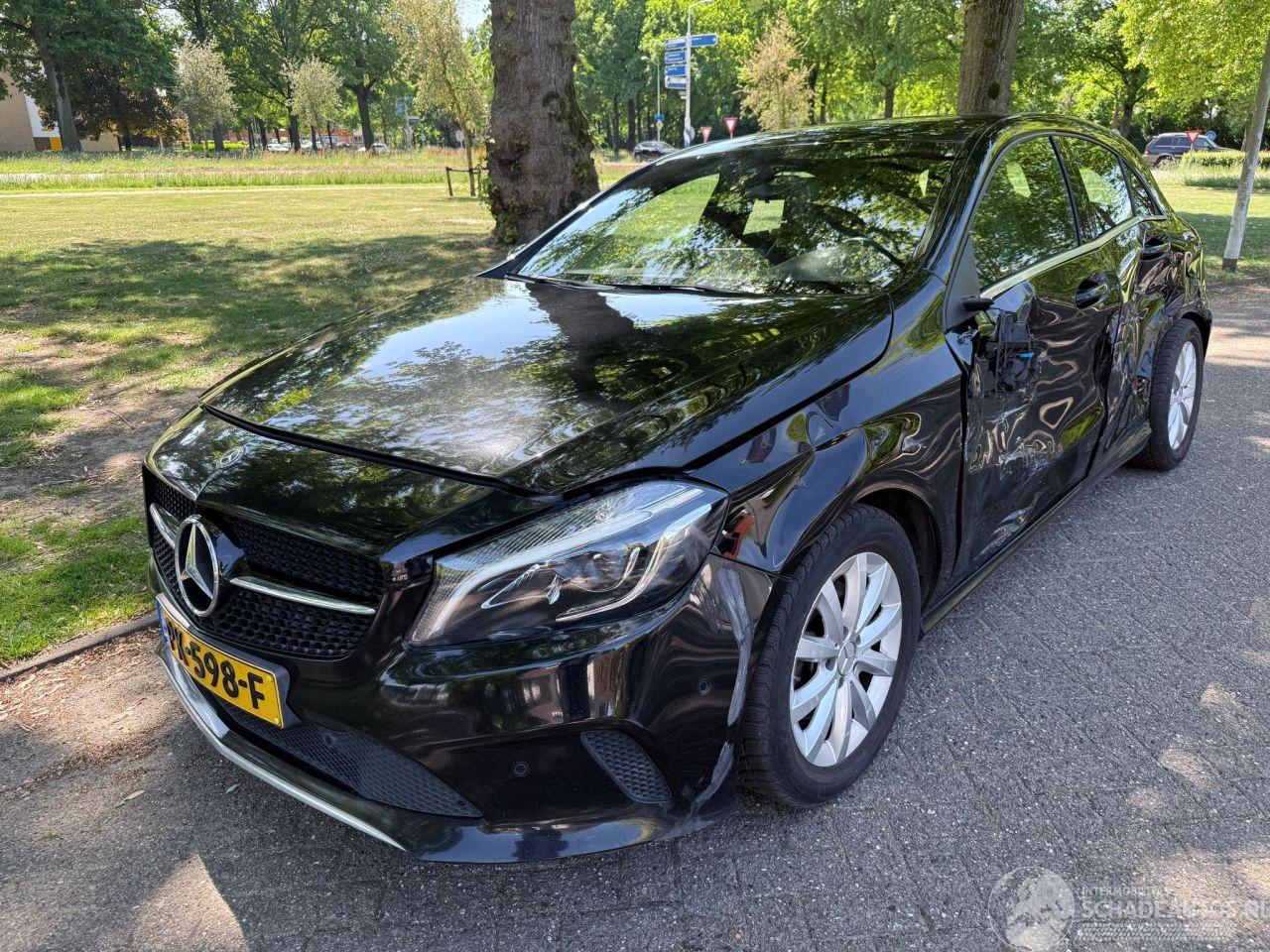 Mercedes A-klasse 100 kW (136 PK)  2143 cc.