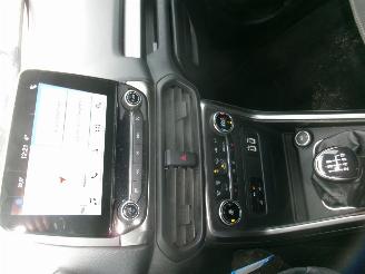 Ford EcoSport 1.0  Cool & Connect picture 30