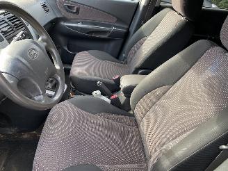 Hyundai Tucson 2.0i Dynamic version Van/Grijs kenteken VASTE PRIJS picture 25