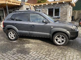 Hyundai Tucson 2.0i Dynamic version Van/Grijs kenteken VASTE PRIJS picture 7