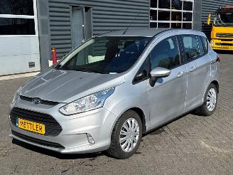 Vaurioauto  passenger cars Ford B-Max 1.0 EcoBoost 12V 100 MPV  Benzine 999cc 74kW (101pk) FWD 2014/6