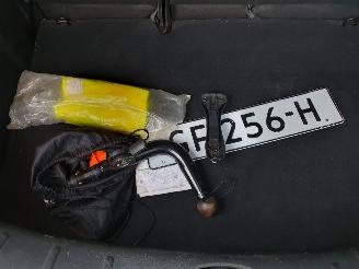 Citroën C3 1.2 PureTech Collection picture 24