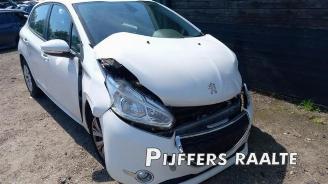 Peugeot 208 208 I (CA/CC/CK/CL), Hatchback, 2012 / 2019 1.2 Vti 12V PureTech 82 picture 3