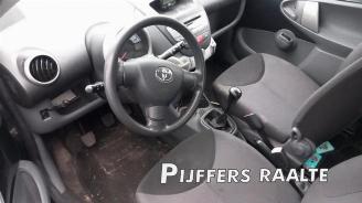 Toyota Aygo Aygo (B10), Hatchback, 2005 / 2014 1.0 12V VVT-i picture 14