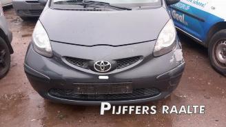 Toyota Aygo Aygo (B10), Hatchback, 2005 / 2014 1.0 12V VVT-i picture 2