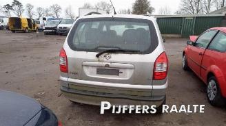 Opel Zafira Zafira (F75), MPV, 1998 / 2005 1.8 16V picture 3