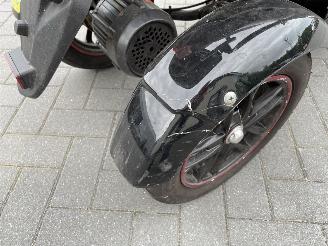 IVA  T3 SCOOTMOBIEL DRIEWIELER picture 6