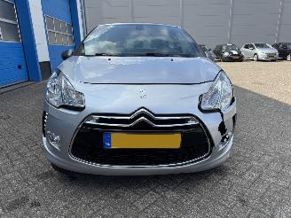 Citroën DS3 1.6 VTI  AUTOMAAT  SO CHIC picture 3