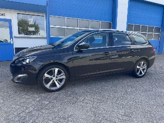 Auto incidentate Peugeot 308 1.2 AUTOMAAT  ALLURE 2016/6