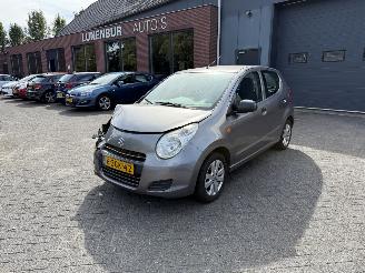skadebil auto Suzuki Alto 1.0 Celebration EASSS Hatchback 5-dr. 2015/2