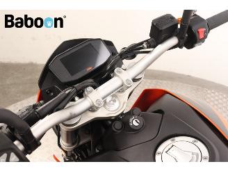 KTM 690 Duke ABS picture 23