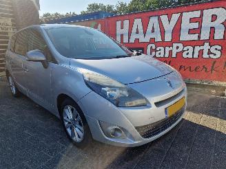 Auto incidentate Renault Grand-scenic 1.4 tce  7 PERSOONS 2011/5