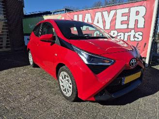 Toyota Aygo 1.0 vvt-i x-play limited 2019/8