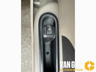 Renault Twingo Twingo II (CN), Hatchback 3-drs, 2007 / 2014 1.2 16V GT TCE picture 15