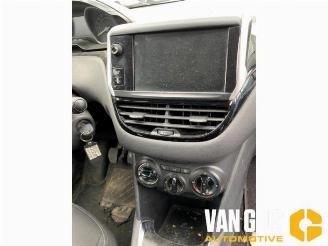 Peugeot 208 208 I (CA/CC/CK/CL), Hatchback, 2012 / 2019 1.0 Vti 12V PureTech picture 15