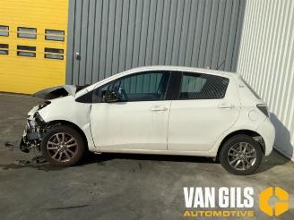 Toyota Yaris Yaris III (P13), Hatchback, 2010 / 2020 1.0 12V VVT-i picture 5