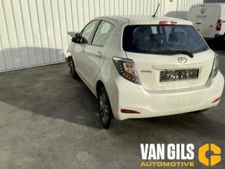 Toyota Yaris Yaris III (P13), Hatchback, 2010 / 2020 1.0 12V VVT-i picture 3
