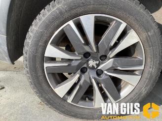 Peugeot 2008 2008 (CU), MPV, 2013 / 2019 1.2 12V e-THP PureTech 110 picture 11