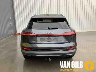 Vrakbiler auto Audi E-tron E-tron (GEN), SUV, 2018 55 quattro 2019/10
