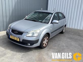 Vrakbiler auto Kia Rio Rio II (DE), Hatchback, 2005 / 2011 1.4 16V 2007/7