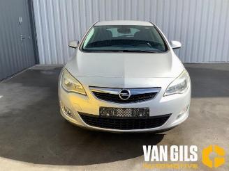 Opel Astra Astra J (PC6/PD6/PE6/PF6), Hatchback 5-drs, 2009 / 2015 1.4 Turbo 16V picture 1