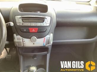 Toyota Aygo Aygo (B10), Hatchback, 2005 / 2014 1.0 12V VVT-i picture 16