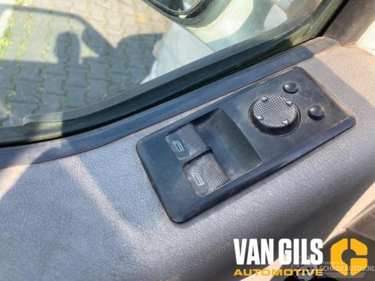 Volkswagen Transporter Transporter/Caravelle T4, Bus, 1990 / 2003 2.5 TDI