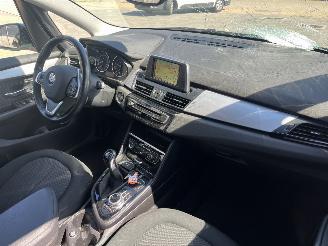 BMW 2-serie Active Tourer 216i Centennial Executive picture 13