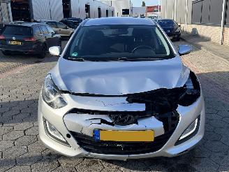 Hyundai I-30 Wagon 1.4 picture 2