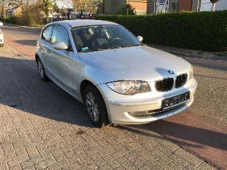 BMW 1-serie 118 D picture 1