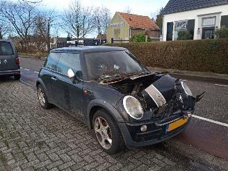 disassembly passenger cars Mini One 1.6 16v 2002/4