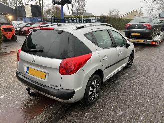 Peugeot 207 1.6-16V picture 3