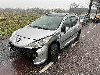 Peugeot 207 1.6-16V picture 2