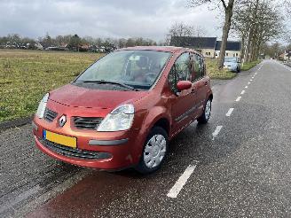 Renault Modus 1.4-16V picture 2