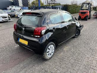 Peugeot 108 1.0-12V picture 3