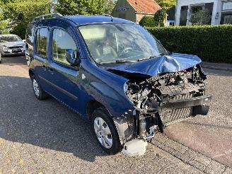 Uttjänta bilar auto Renault Kangoo 1.6-16V 2009/5
