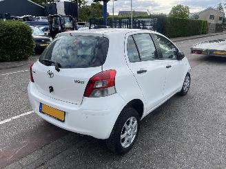 Toyota Yaris 1.0-12V picture 3